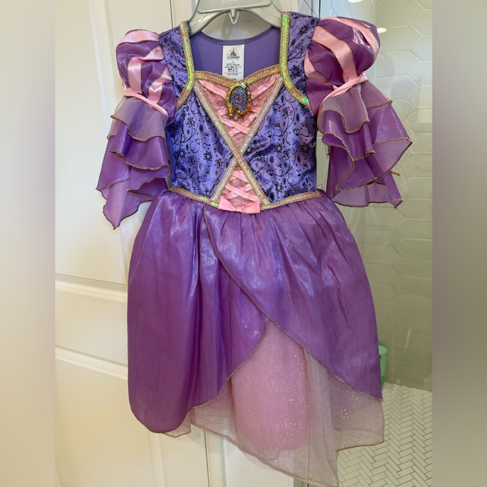 Disney Tangled Costume, size 4